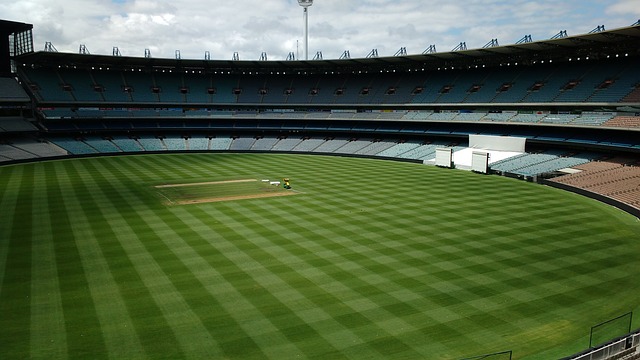 NBA:123-104惨败勇士,赛程对快船有利,西部前景扑朔迷离.